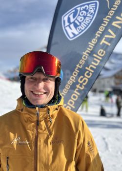 SchneesportSchule TVNeuhausenJonas Weiblen